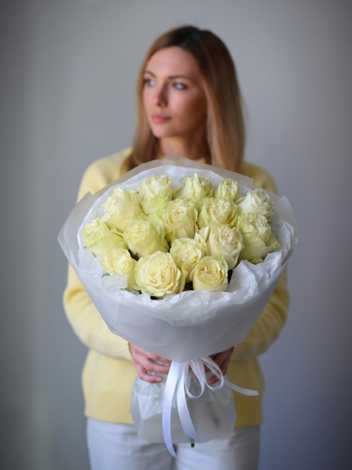 Букет из 15 белых роз