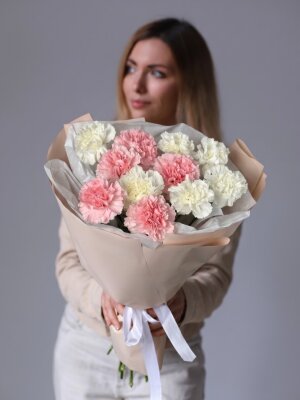 Букет из 11 диантусов