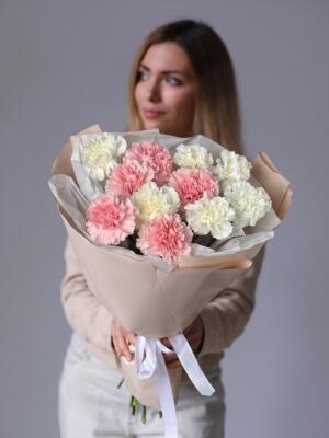 Букет из 11 диантусов