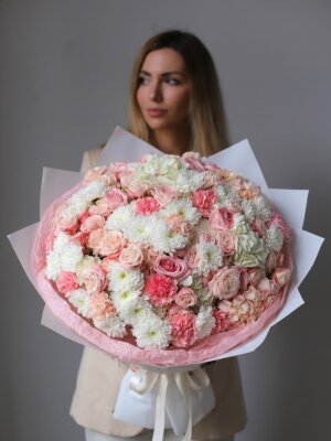 Букет гигант из микса цветов