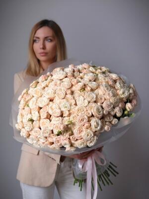 Букет из 75 роз Бомбастик
