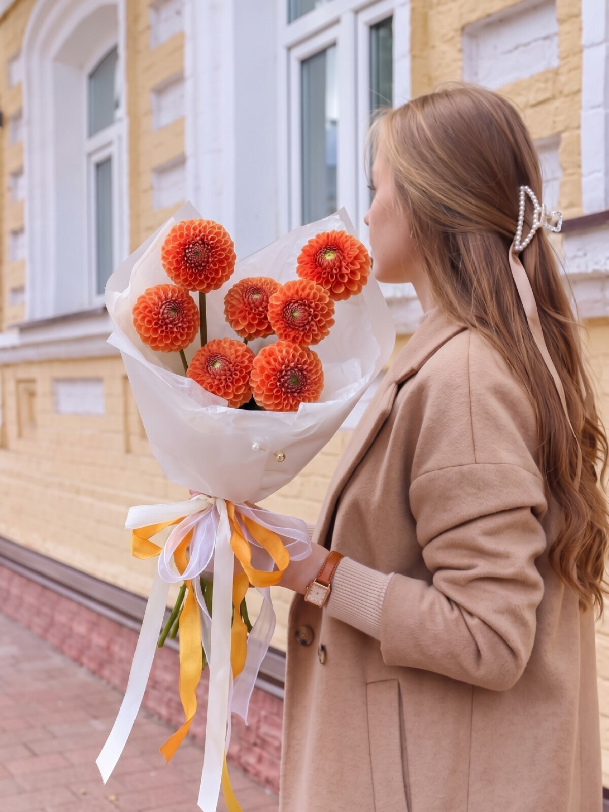 Букет из 7 оранжевых георгин