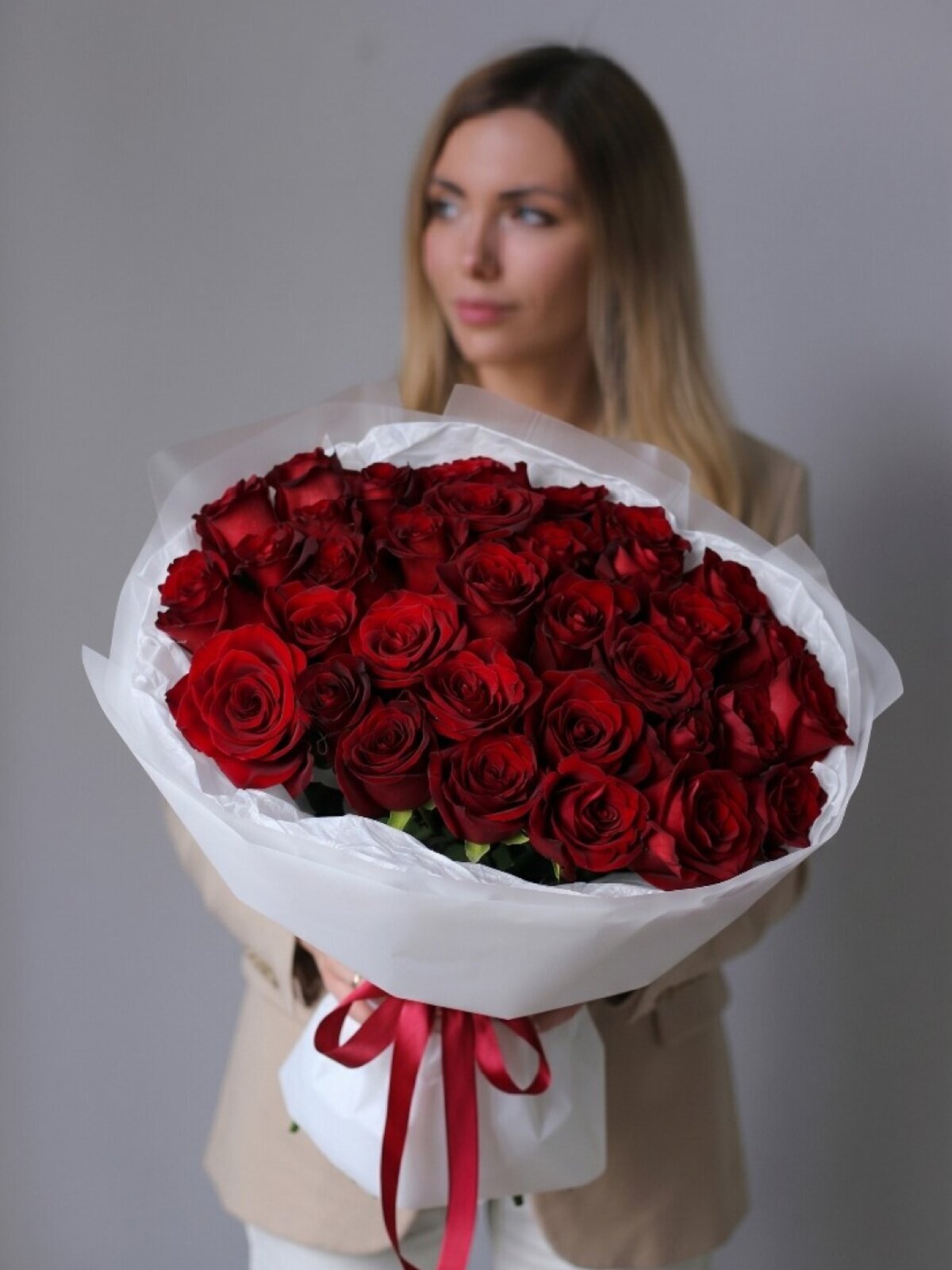 Букет из 35 красных роз
