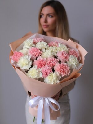 Букет из 21 диантуса