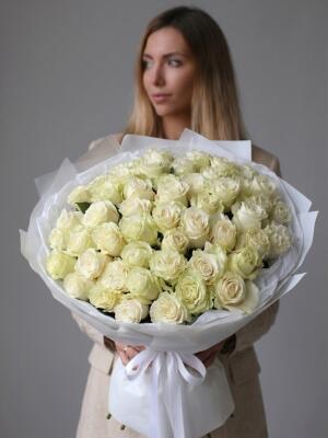 Букет из 51 белой розы