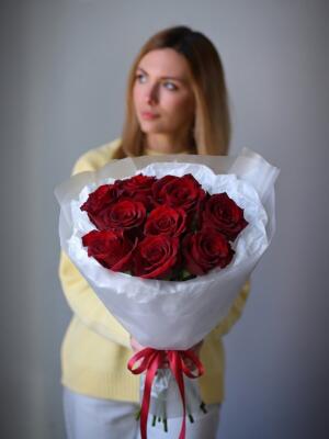 Букет из 9 красных роз